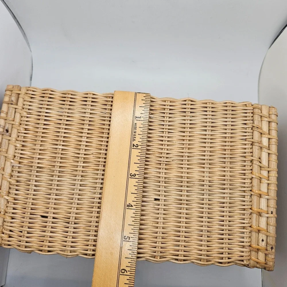 Vintage Wicker Rattan Tissue Box Cover Cottagecore Grannycore Boho Bathroom